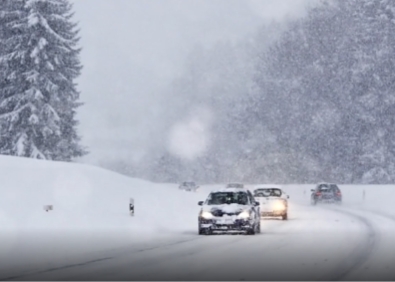 冰雪天氣開車指南