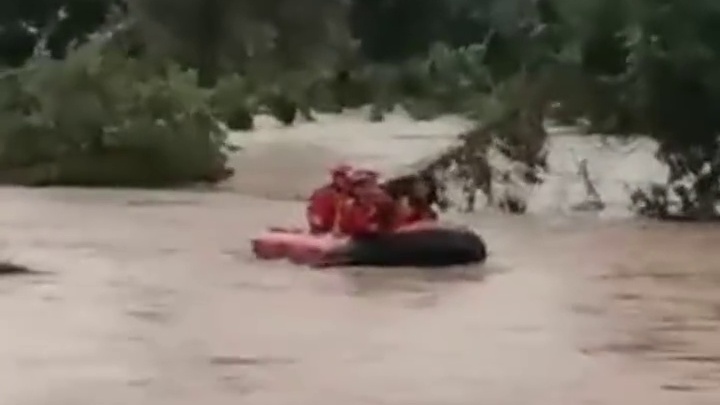 【視頻】海南多地遭遇強降雨，消防救援隊伍在行動